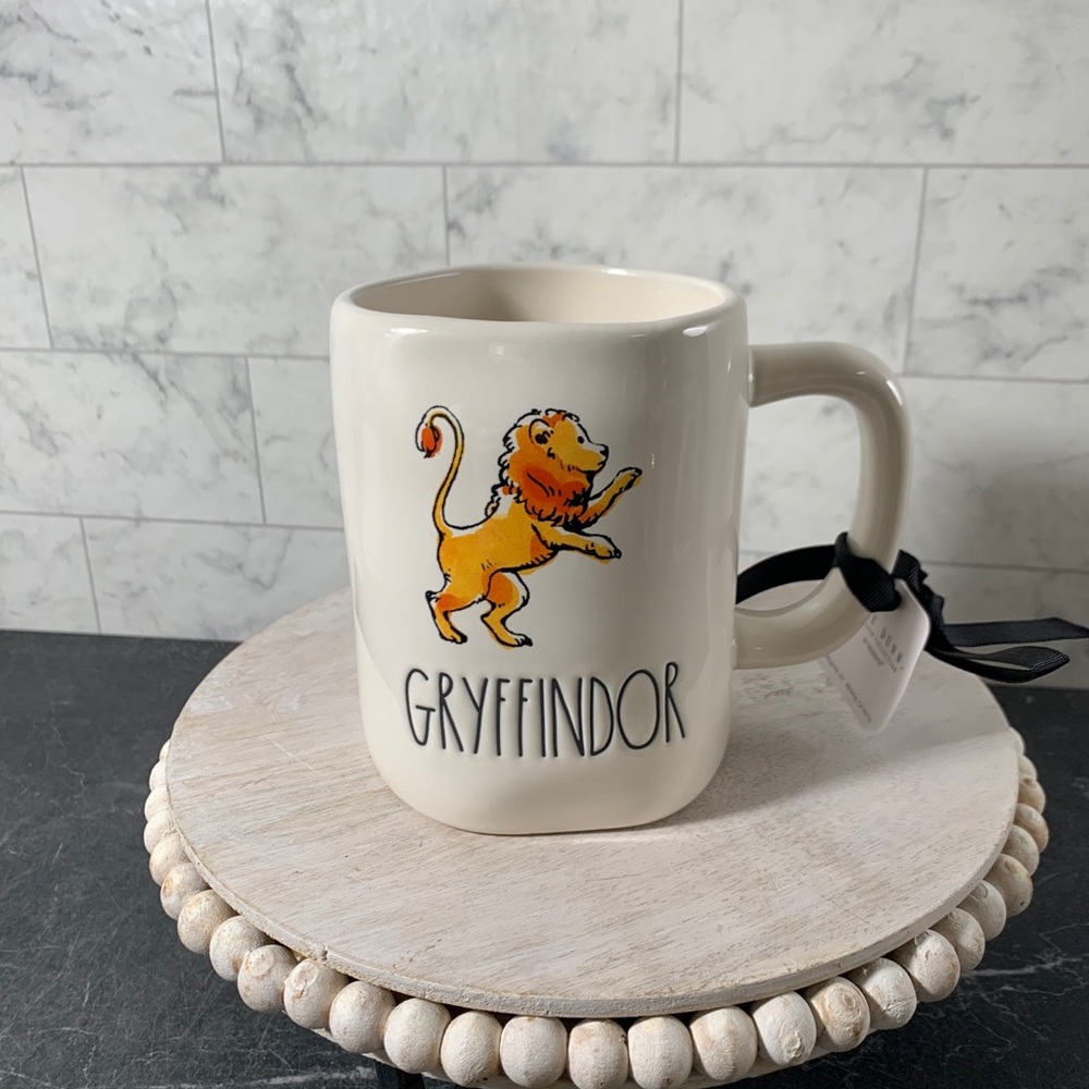 - Sealed NWT - Rae Dunn Harry Potter Mug Gryffindor